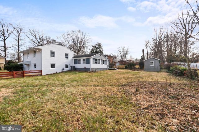 5401 FERNDALE ST, Springfield, VA 22151