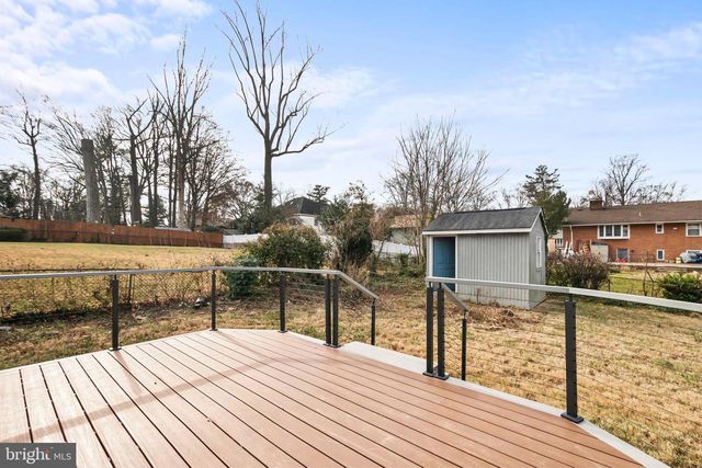 5401 FERNDALE ST, Springfield, VA 22151