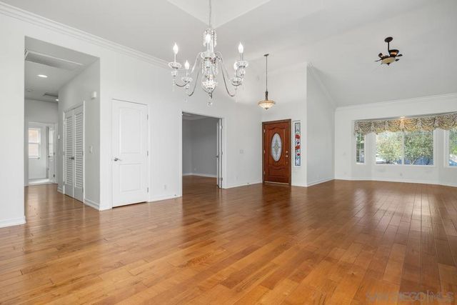 18683 Locksley St., San Diego, CA 92128