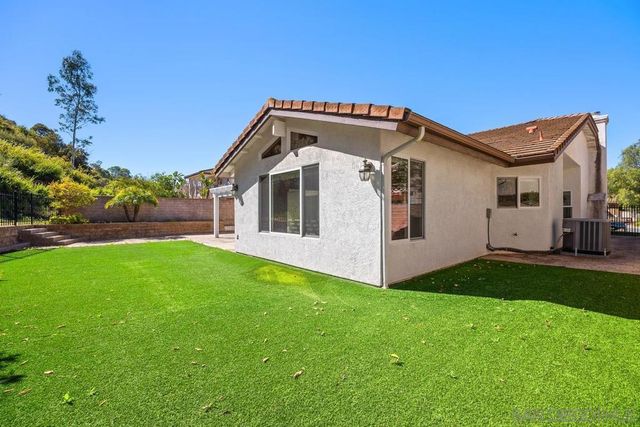 18683 Locksley St., San Diego, CA 92128