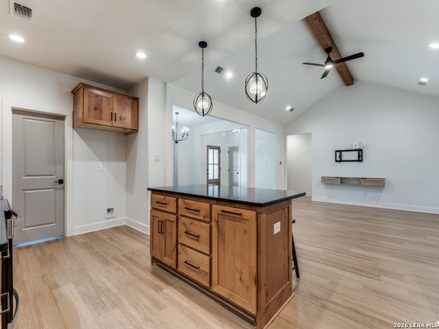 1015 Timbercrest, Pleasanton, TX 78064