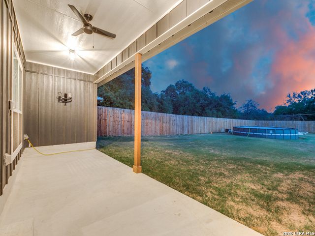 1015 Timbercrest, Pleasanton, TX 78064
