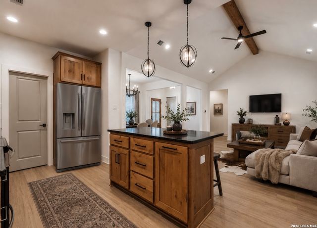 1015 Timbercrest, Pleasanton, TX 78064