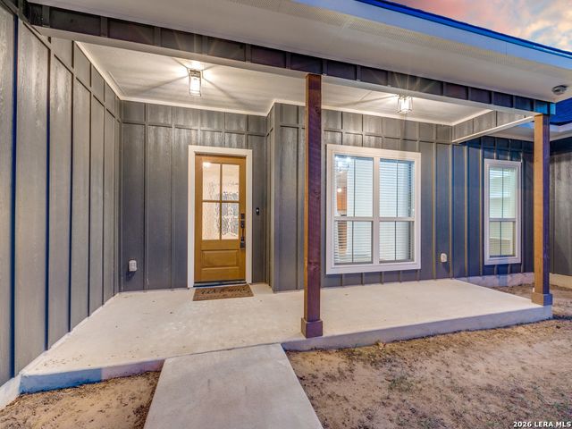 1015 Timbercrest, Pleasanton, TX 78064