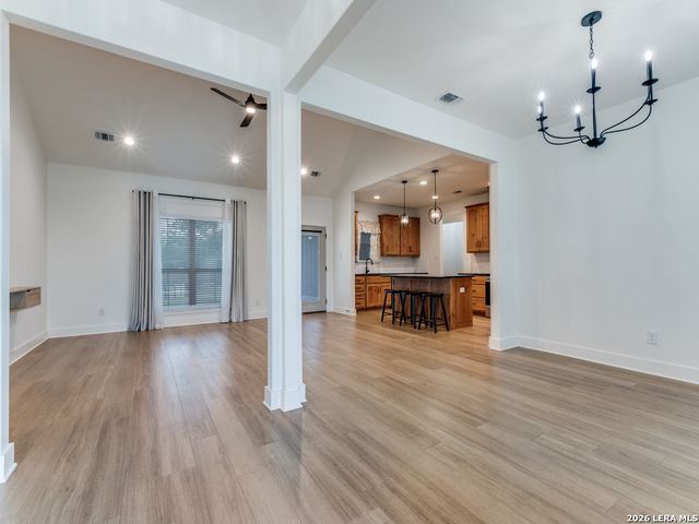 1015 Timbercrest, Pleasanton, TX 78064