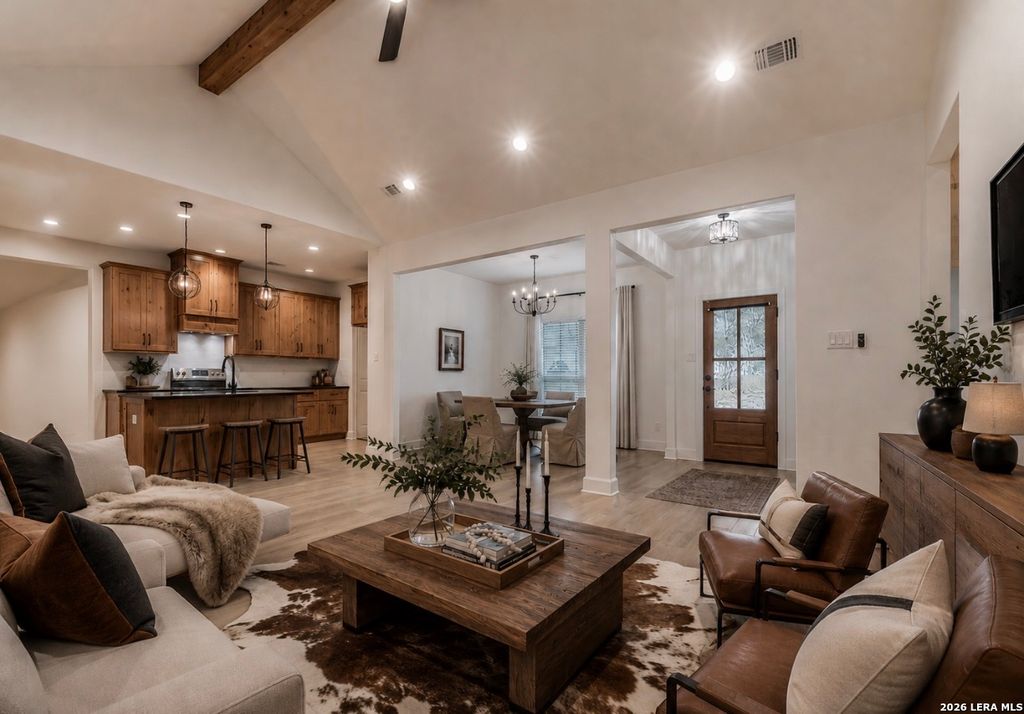 1015 Timbercrest, Pleasanton, TX 78064