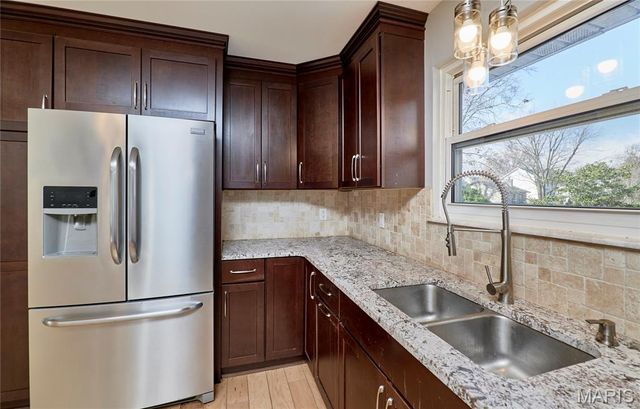 48 Picardy Drive, Lake St Louis, MO 63367