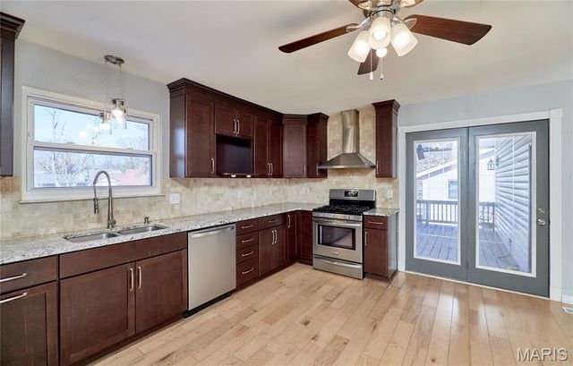 48 Picardy Drive, Lake St Louis, MO 63367