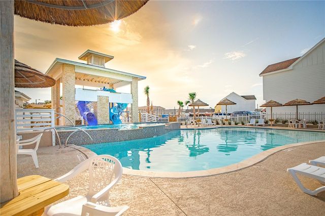 15117 Boca Grandi Dr, Corpus Christi, TX 78418