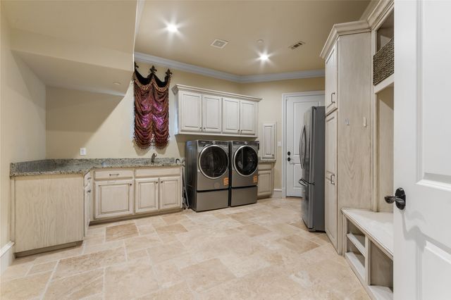 723 Bending Oak Trail, Fairview, TX 75069