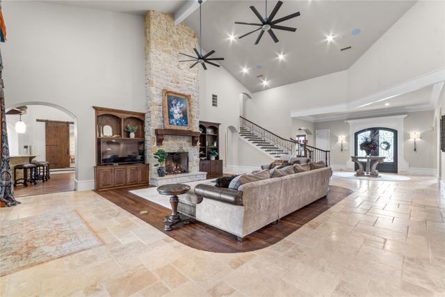 723 Bending Oak Trail, Fairview, TX 75069