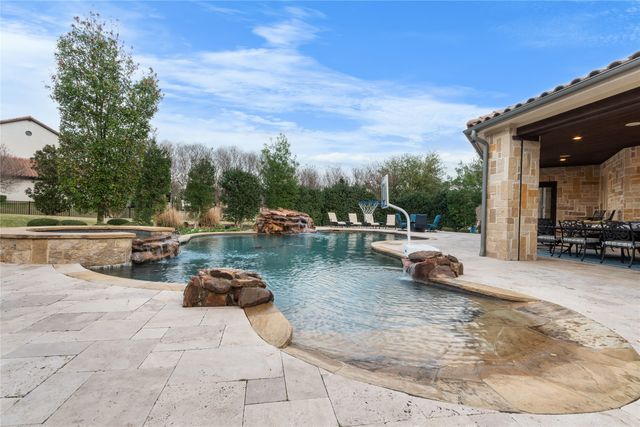 723 Bending Oak Trail, Fairview, TX 75069