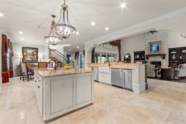 723 Bending Oak Trail, Fairview, TX 75069