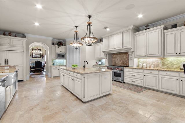 723 Bending Oak Trail, Fairview, TX 75069