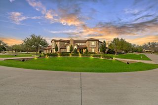 723 Bending Oak Trail, Fairview, TX 75069