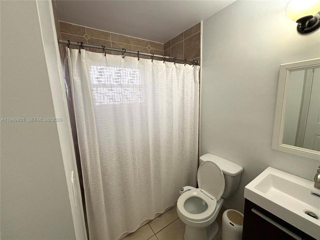 8384 SW 154th Ave 68, Miami, FL 33193