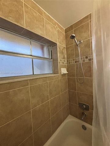 8384 SW 154th Ave 68, Miami, FL 33193