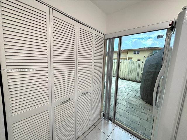 8384 SW 154th Ave 68, Miami, FL 33193