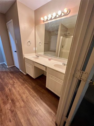 12201 Rolling Ridge Drive, Fort Worth, TX 76028