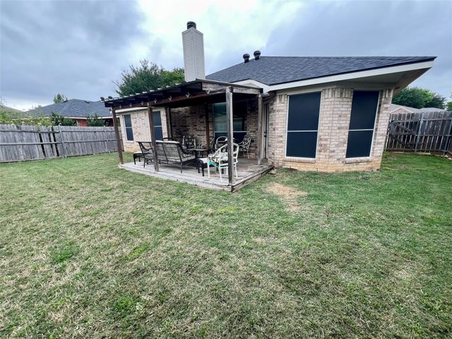 12201 Rolling Ridge Drive, Fort Worth, TX 76028