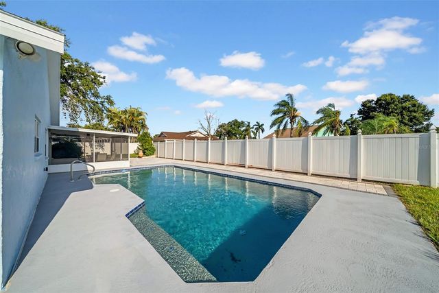 2020 58TH AVENUE S, St Petersburg, FL 33712