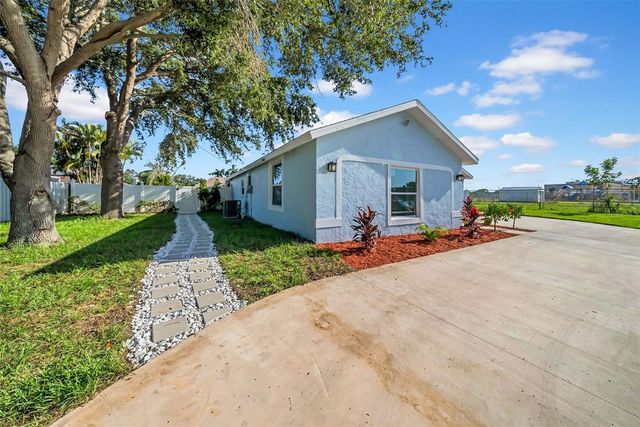 2020 58TH AVENUE S, St Petersburg, FL 33712