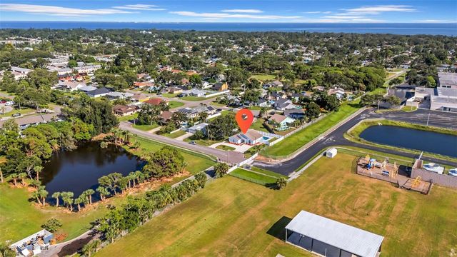 2020 58TH AVENUE S, St Petersburg, FL 33712