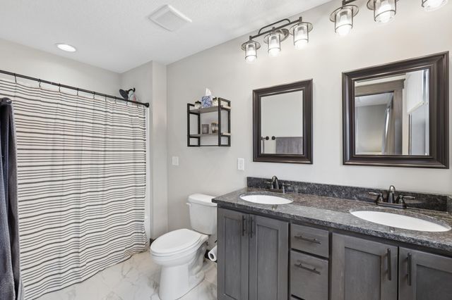 6056 W 137th Street, Savage, MN 55378