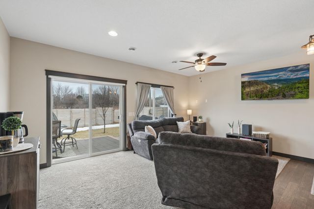 6056 W 137th Street, Savage, MN 55378