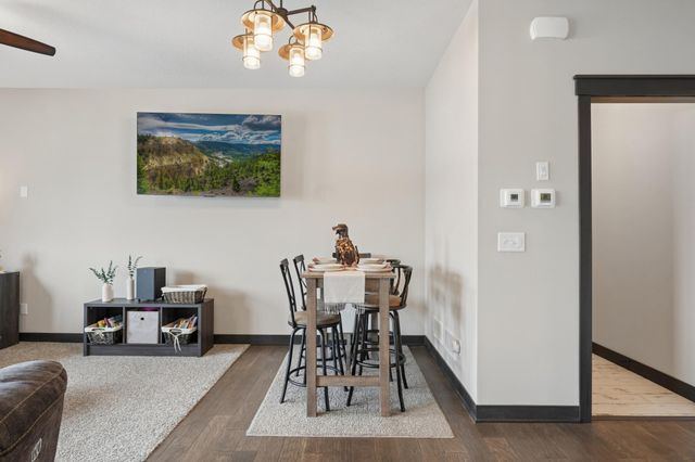 6056 W 137th Street, Savage, MN 55378