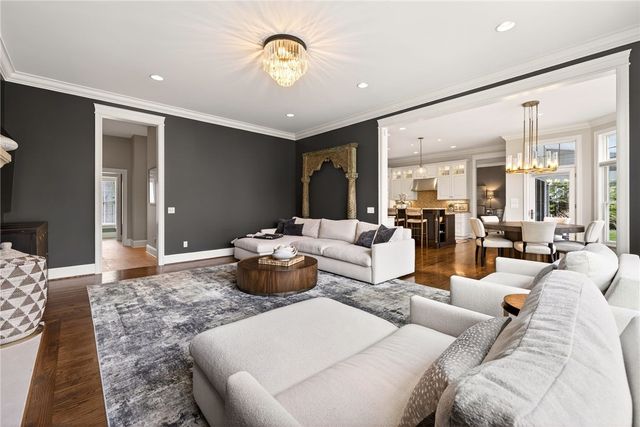 22 Greythorne Hill, Pittsford, NY 14534