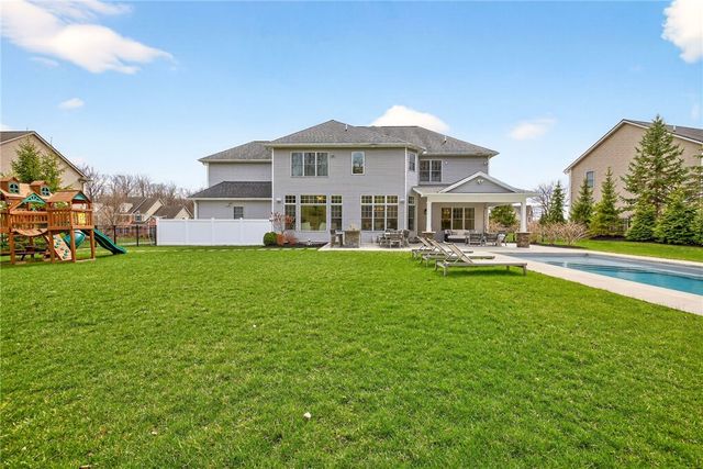 22 Greythorne Hill, Pittsford, NY 14534