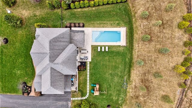 22 Greythorne Hill, Pittsford, NY 14534