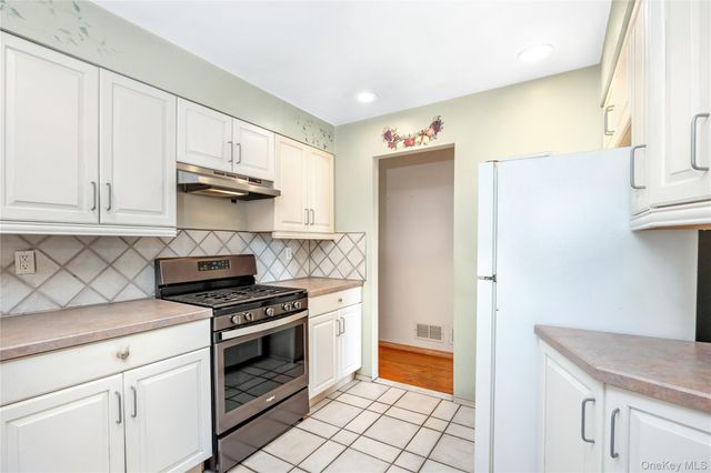 45 Sound Beach Avenue, Bayville, NY 11709