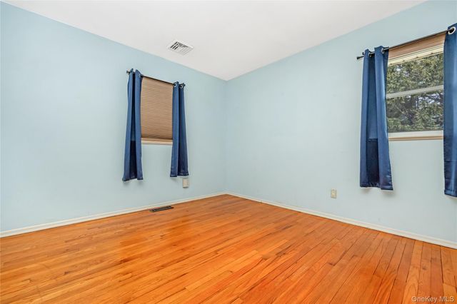 45 Sound Beach Avenue, Bayville, NY 11709