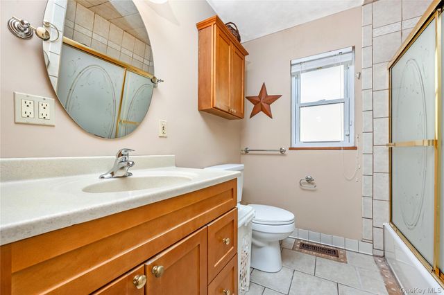 45 Sound Beach Avenue, Bayville, NY 11709