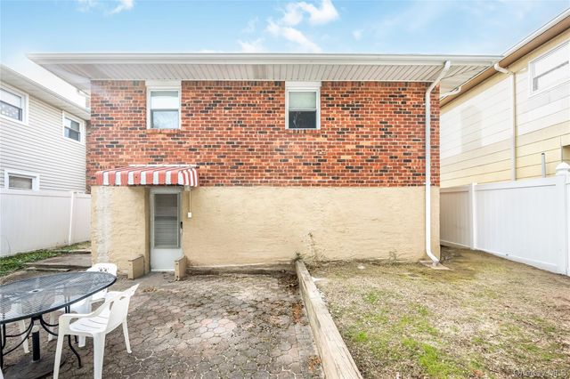 45 Sound Beach Avenue, Bayville, NY 11709