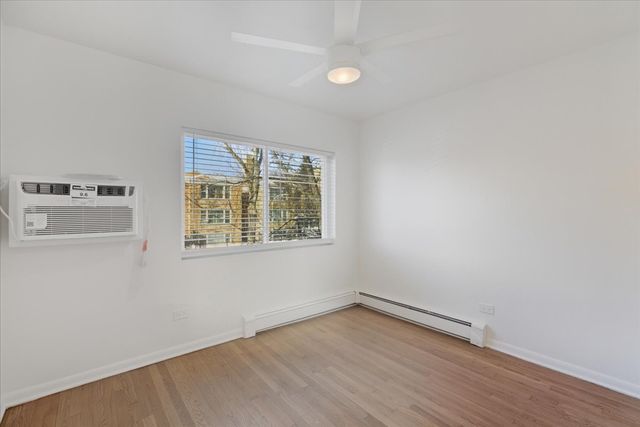 7357 N Winchester Avenue 2F, Chicago, IL 60626