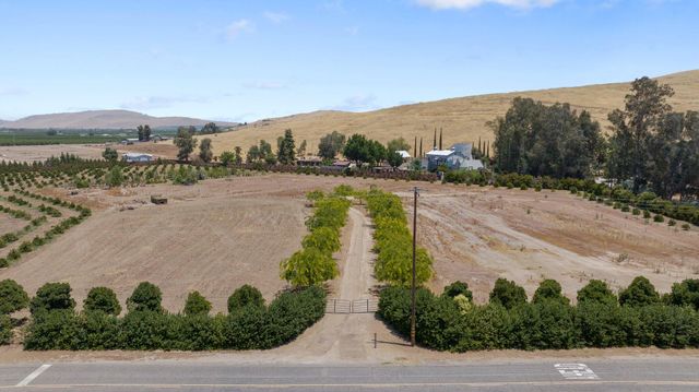 31946 Rd 168, Visalia, CA 93291