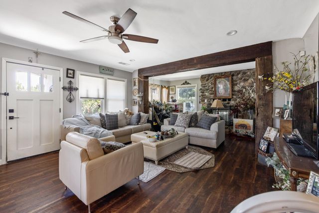 31946 Rd 168, Visalia, CA 93291