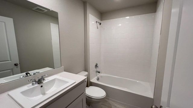 8213 BELTMILL Parkway, Fort Worth, TX 76131