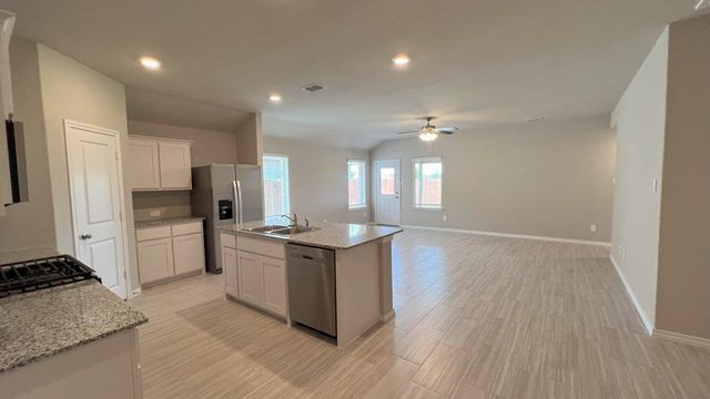 8213 BELTMILL Parkway, Fort Worth, TX 76131