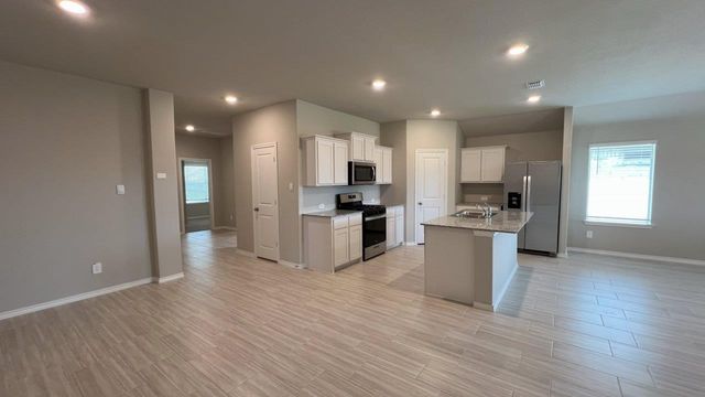 8213 BELTMILL Parkway, Fort Worth, TX 76131