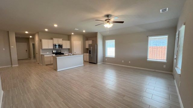 8213 BELTMILL Parkway, Fort Worth, TX 76131