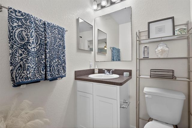 812 SW 11TH COURT, Cape Coral, FL 33991