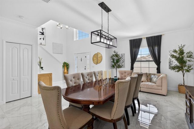 812 SW 11TH COURT, Cape Coral, FL 33991