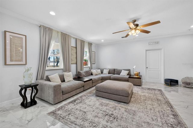 812 SW 11TH COURT, Cape Coral, FL 33991