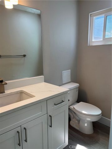 1030 Mission Drive D, Costa Mesa, CA 92626