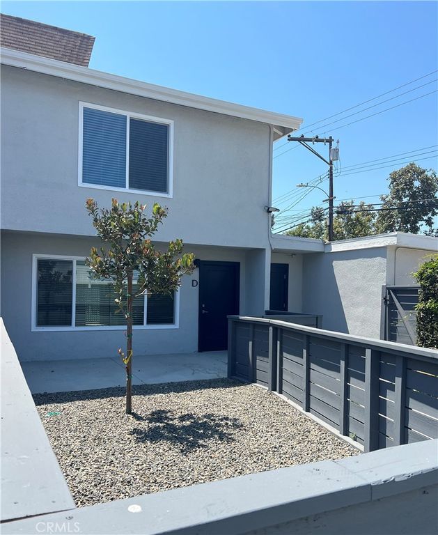 1030 Mission Drive D, Costa Mesa, CA 92626