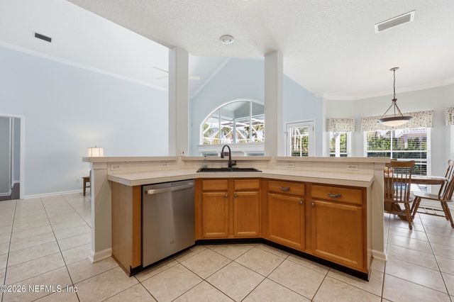 821 BONAIRE Circle, Jacksonville Beach, FL 32250